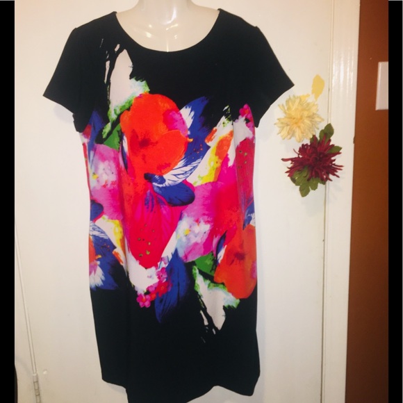 Voir Voir Dresses & Skirts - Voir Voir Large Orchid Print on Black Dress